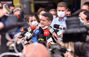 “É um misto de alegria e tristeza”David comemora e lembra da mãe falecida