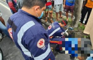 Entregador de gás morre após perder controle de moto e bater em poste de luzA vítima tinha apenas 17 anos e estava sem capacete