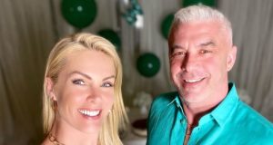 Marido de Ana Hickmann revela que está com câncer no pescoço