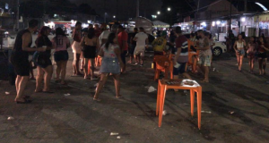 Em plena pandemia. polícia fecha “Bloco Me Faz Feliz” no TarumãAbsurdo
