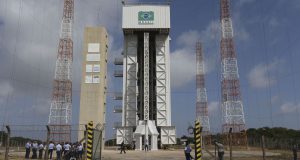 Foguete da Aeronáutica do Brasil pega fogo durante lançamento no MaranhãoDeu ruim