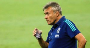 Flamengo demite Domènec TorrentAcabou