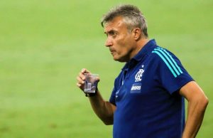 Flamengo demite Domènec TorrentAcabou