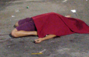 Jovem é metralhado enquanto comia churrasquinho de gato no CentroNoite violenta na capital