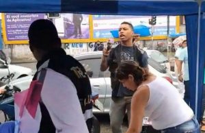 Fiscal do TRE puxa arma para candidato a vereador durante aglomeraçãoPandemia e nervos à flor da pele