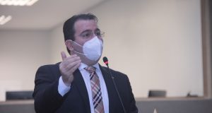 Wilker denuncia que setor de radiologia do Hospital Francisca Mendes parou por atraso de salários