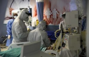 A 48 horas da noite de Natal, Amazonas registra mais 1.217 casos e 17 mortos por CovidA pandemia não perdoa