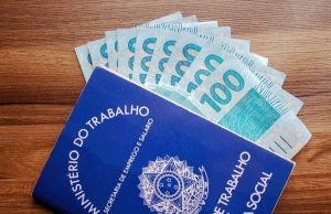 Brasileiro começa 2021 com salário mínimo de R$ 1.100Mínimo de verdade!