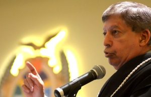 TCE-AM recebe pedido de aposentadoria do conselheiro Josué Filho