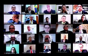 Vereadores aumentam o próprio salário, do prefeito e do vice em ManausComo assim?