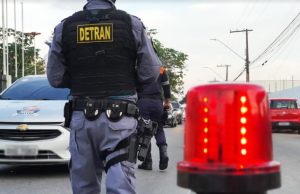 Bêbadas, velozes e furiosas, vovós de 70 anos tentam fugir da Lei Seca em ManausDanadinhas