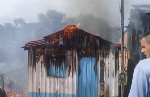 TRAGÉDIA EM COARI: Incêndio destrói casas na manhã de NatalQue tristeza
