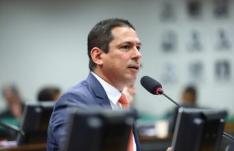 Marcelo Ramos desabafa após duas perdas seguidas para Covid: “Doença traiçoeira”