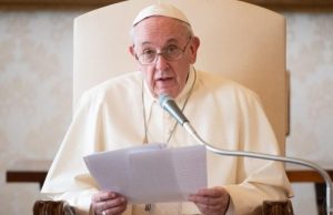 Contra vontade do Papa Francisco, Argentina aprova legalização do abortoPolêmica