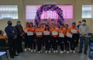 16 presidiárias do Amazonas trocam o crime por curso de Corte e EscovaVida nova