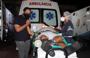 15 pacientes são transferidos de Manaus para Brasília na madrugada deste domingo