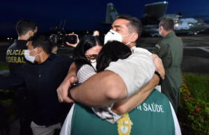 David Almeida volta a negociar compra de milhares de vacinas para Manaus: “Temos o recurso”