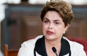 Dilma se recusa a tomar vacina oferecida por Dória: “Não vou furar fila”Muito bem