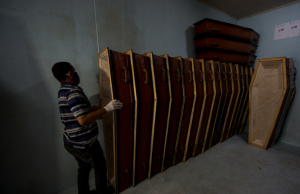 Mais 201 irmãos foram sepultados nos cemitérios de Manaus nesta sexta