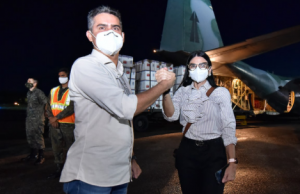 David Almeida afirma que secretários vacinados não são fura-filas: confira a lista