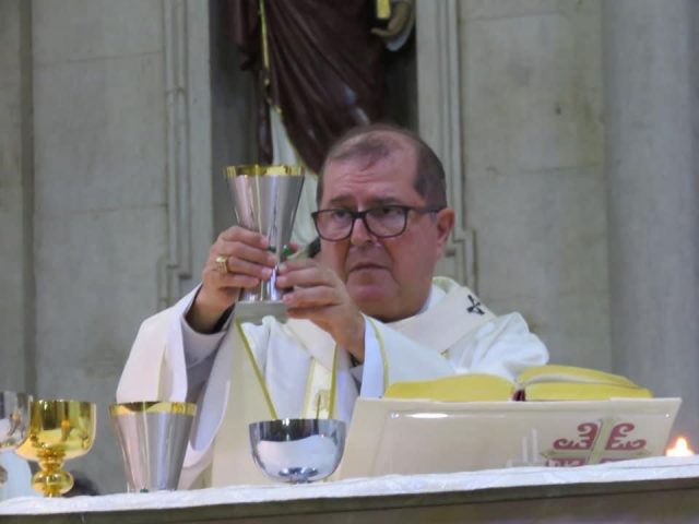 31BA0DB0-F6A0-40AE-8131-5BEFAF8800CD