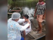 Estrada, lama, mata, rio, sol e chuva: os desafios de vacinar na Amazônia