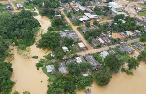 Acre sofre com cheia, dengue e covid ao mesmo tempoSocorro
