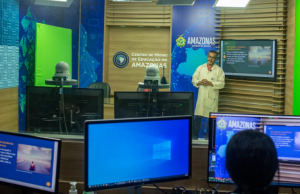 400 mil alunos começam a assistir o ‘Aula em Casa” no AmazonasAno letivo 2021