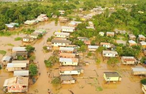 Sitiada pelas águas, Boca do Acre decreta situação de emergênciaPedido de ajuda