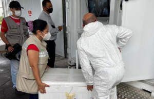 Manaus recebe mais de 54 mil vacinas para imunizar idososEsperança