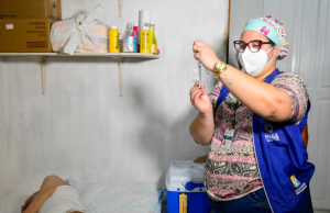 Prefeitura procura idosos com mais de 70 anos não vacinados na zona Oeste de ManausBuscas