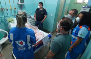 Atrasado, ministério da Saúde visita 8 cidades do abandonado interior do AmazonasPandemia