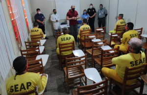 Presidiários do Ipat aprendem a fazer sabão, água sanitária e xampuTrabalho