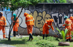 Semulsp limpa e revitaliza praças públicas de ManausPatrimônio de todos