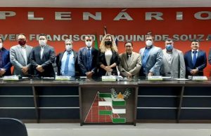 Câmara de Iranduba aprova Lei Complementar e garante volta dos comissionados da Educação