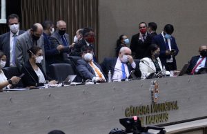 Vereadores aprovam PL e Prefeitura está autorizada a comprar vacinas para ManausBoa notícia