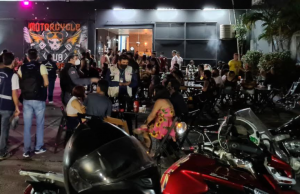 26 bares são fechados em Manaus, um deles com mais de 100 pessoas!Descontrole