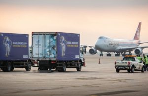 Brasil recebe insumos para produzir mais 12 milhões de vacinasEsperança