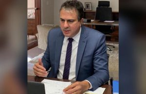 Governador do Ceará cria auxílio de R$ 1.000 para desempregadosDuas parcelas de R$ 500