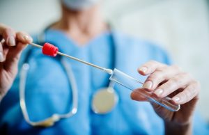 China estipula teste anal do cotonete para detectar Covid nos estrangeirosProblema