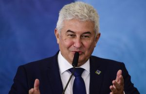 Ministro astronauta afirma que emrpesas deveriam ditar currículo nas escolas técnicasEducação e inovação