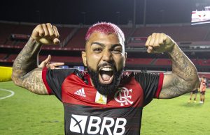 Polícia enquadra Gabigol no artigo 268 do Código Penal: contravenção!Cassino clandestino
