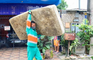 Prefeitura volta a receber pedidos para recolhimento de grandes objetosLixo