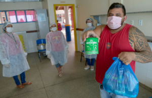 Kit Merenda Escolar em Manaus tem arroz, feijão, polpa e até temperos!Cidadania