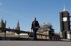 Brasileiro infectado com mutação some em Londres e britânicos se desesperam: “Entre em contato”