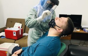 Fiocruz: casos de covid em menores de 59 anos disparam e aumentam 1.000%Alerta