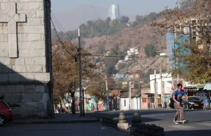 Mesmo com mais de 35% do povo vacinado, Chile está à beira do colapso e fecha fronteirasCovid x Ciência