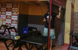 Em plena Sexta-feira Santa, fiscais fecham bares e festas clandestinas em ManausSem respeito