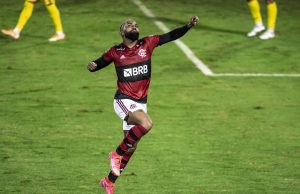 Gabigol marca duas vezes e se torna o maior artilheiro do Mengão no Século 21Artilheiro