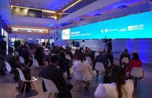 Aeroportos de Manaus e Tefé são leiloados pelo Governo FederalDinheiro para o Governo Federal